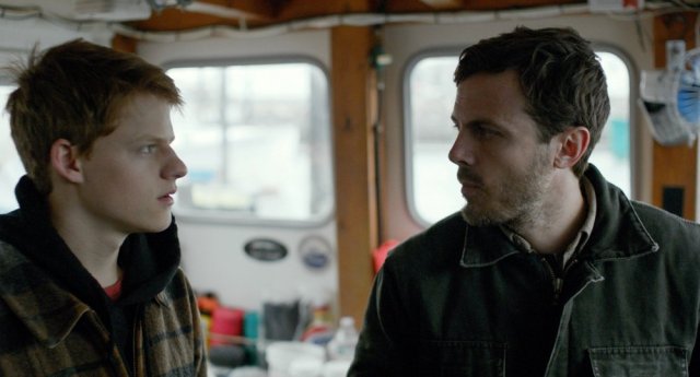 manchester-by-the-sea-2016-004-lucas-hedges-and-casey-affleck-in-boat-cabin